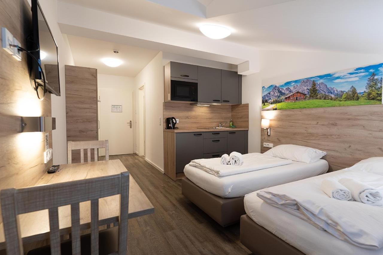 Aparthotel Oberfeld West Muenchen, Selbstversorgerhotel Strasslach-Dingharting Ngoại thất bức ảnh