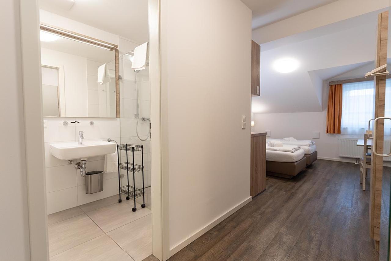 Aparthotel Oberfeld West Muenchen, Selbstversorgerhotel Strasslach-Dingharting Ngoại thất bức ảnh